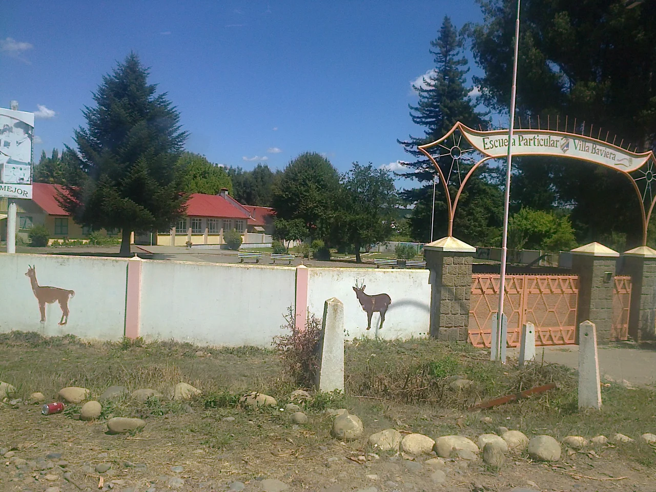 Escuela de Villa Baviera (ex Colonia Dignidad)