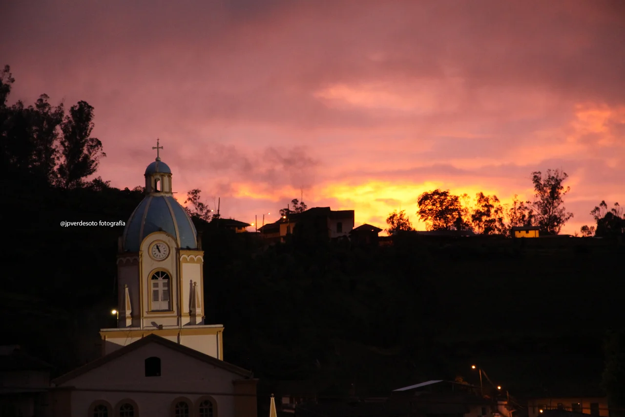 Santiago al atardecer.