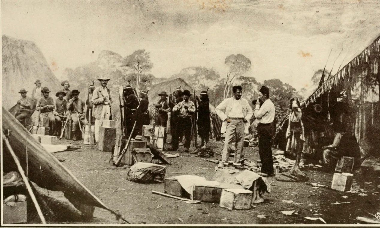 Campamento á una jornada del Gran Pajonal