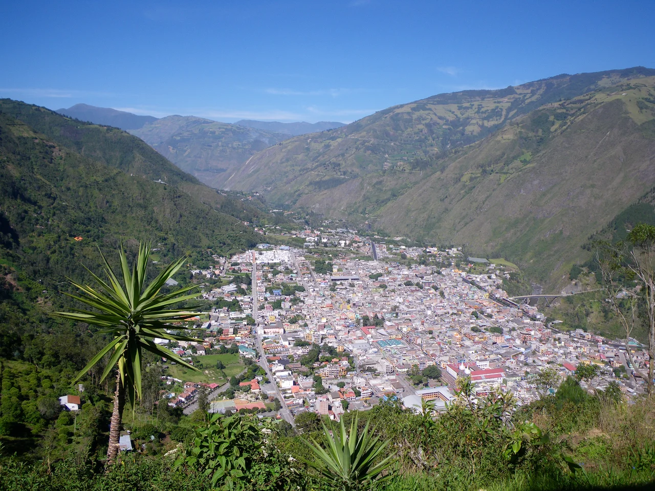 Baños, Tungurahua, as viewed from the eastern mountains on 18 November 2011.