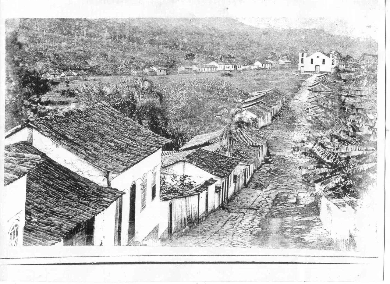Fotografia da Igreja de Nossa Senhora do Rosário dos Pretos, de Pirenópolis. Construída em 1743 e demolida na década de 1940.