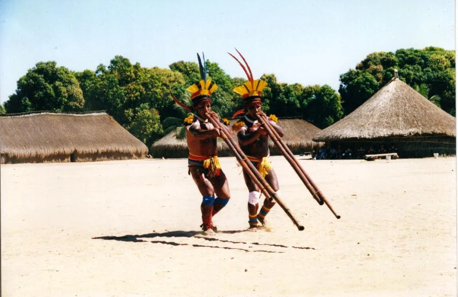 Uruá Flute. Kamaiurá Village, Alto-Xingu author: Noel Villas Bôas 1998. The story is very interesting & this page brings a lot of information about the Xingú National Park, it's certainly a beautiful source of study!