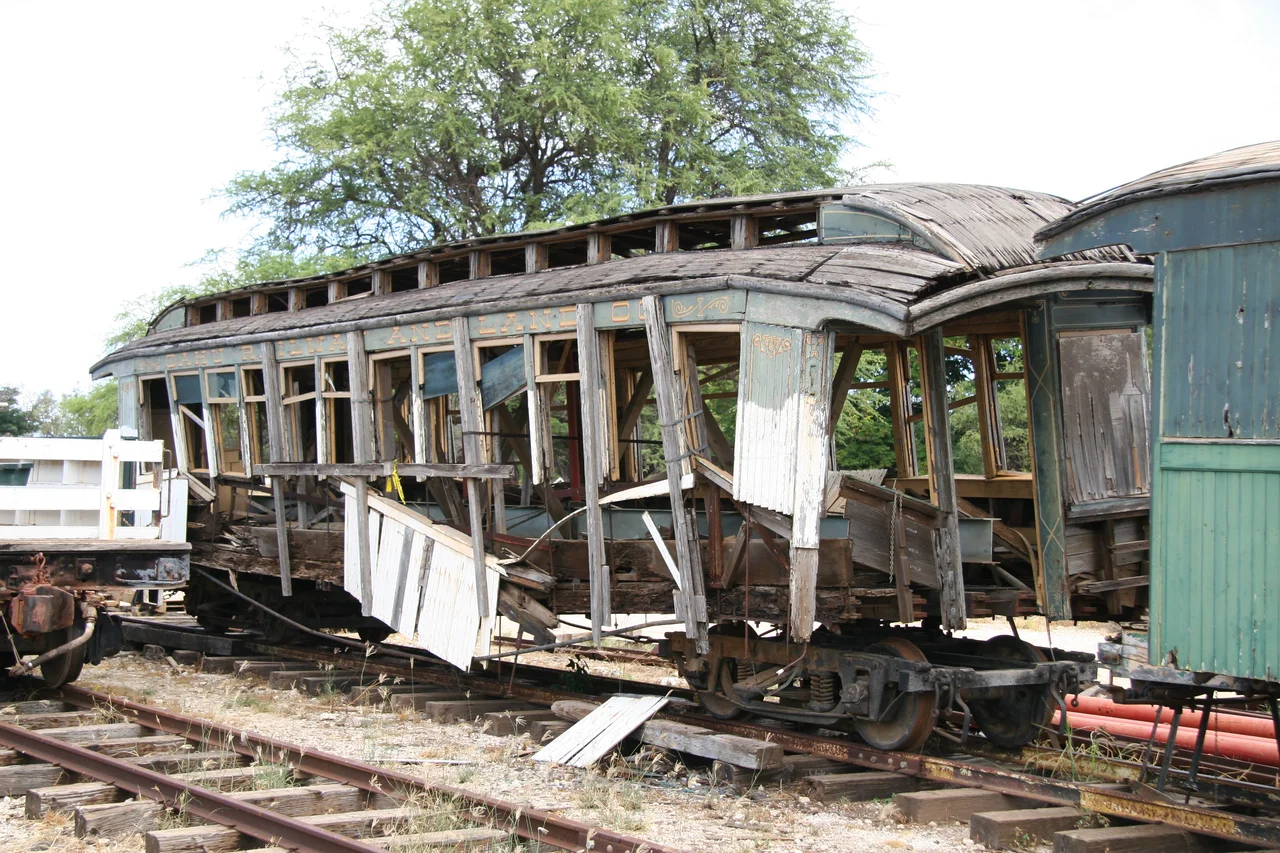 The matching observation car has been fully restored.
Hawaiian Railway Society, Ewa Beach, Oahu, Hawaii.