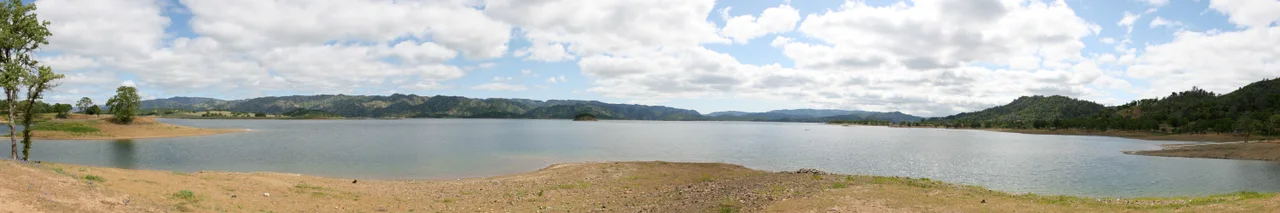 A panorama (roughly 270°) of Lake Berryessa in California, USA.
This image was stitched together using multiple photographs, cropped, and resized. Otherwise it is in its original state.