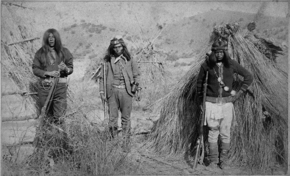 Apache warriors 1880BW.jpg