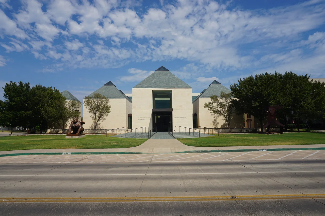 The Fred Jones Jr. Museum of Art on the campus of the University of Oklahoma in Norman, Oklahoma (United States).