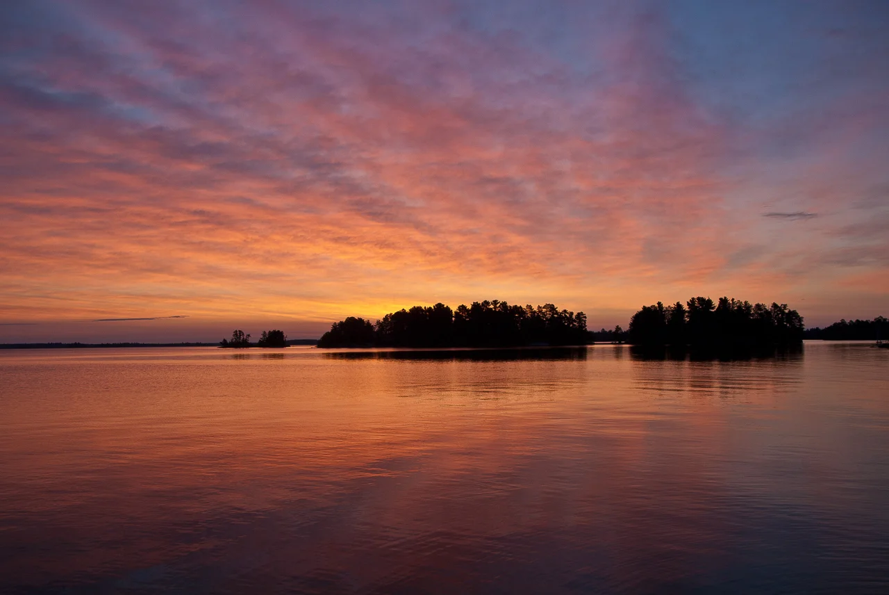 Sunrise, Rainy Lake, Voyageurs National Park, Minnesota, USA.