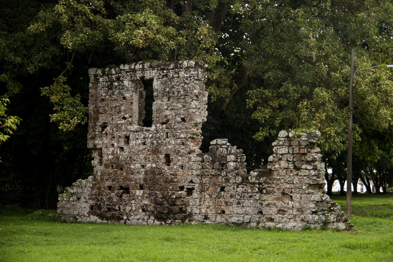 This is a picture of the panamanian cultural heritage monument with the ID