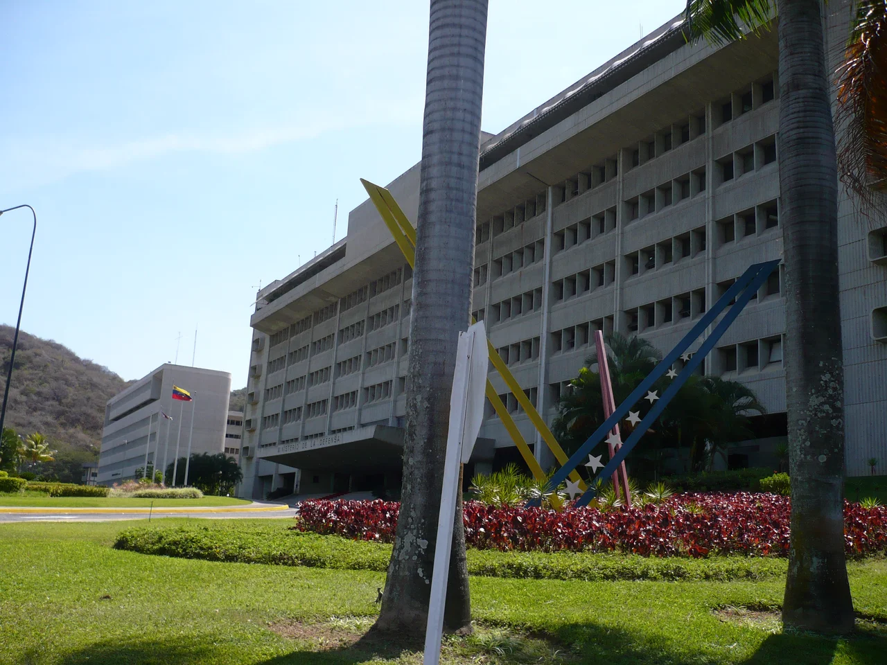 oficinas 1 y 2 del Ministerio de la defensa de venezuela en Fuerte Tiuna - Caracas