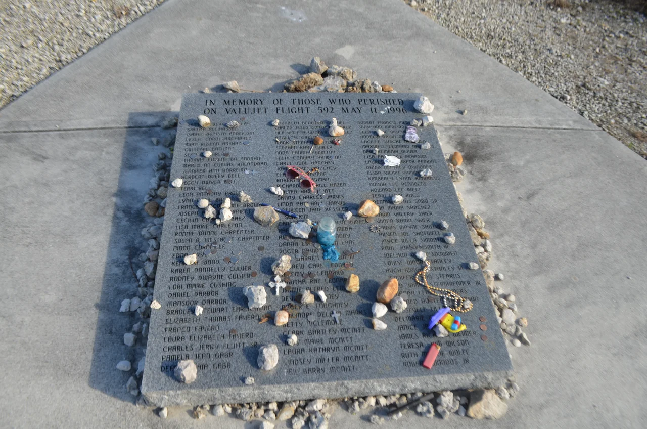 Names of presumably all the victims at the en:ValuJet Flight 592 memorial.
