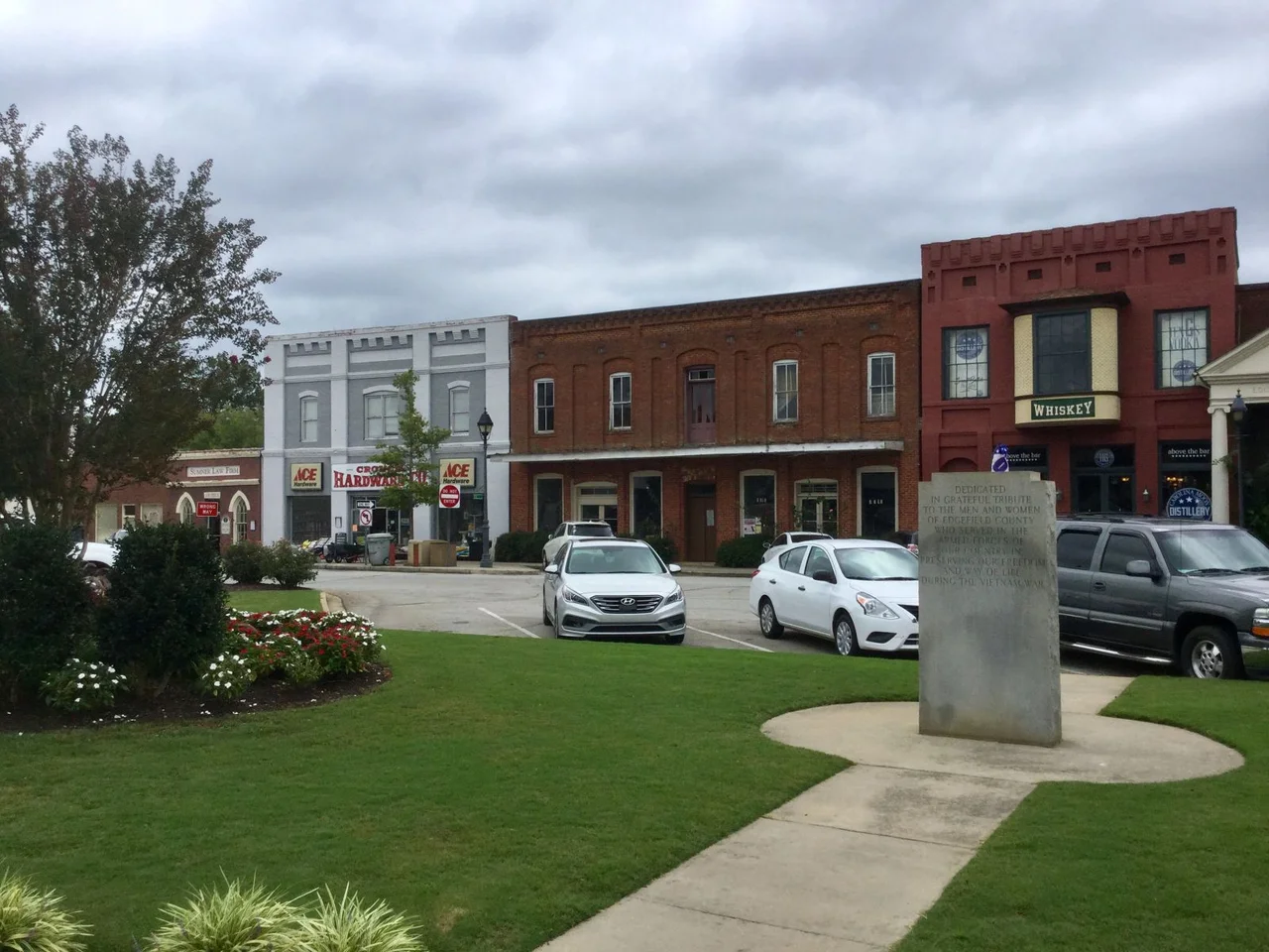 This is an image of a place or building that is listed on the National Register of Historic Places in the United States of America. Its reference number is 72001207 (Wikidata).