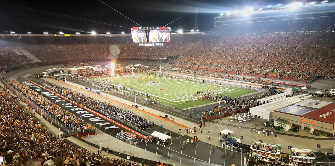 Photograph of Bristol Motor Speedway at the 2016 Pilot Flying J Battle at Bristol