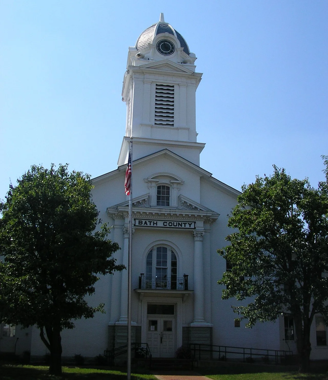 Bath County, Kentucky Courthouse






This is an image of a place or building that is listed on the National Register of Historic Places in the United States of America. Its reference number is 78001298 (Wikidata).