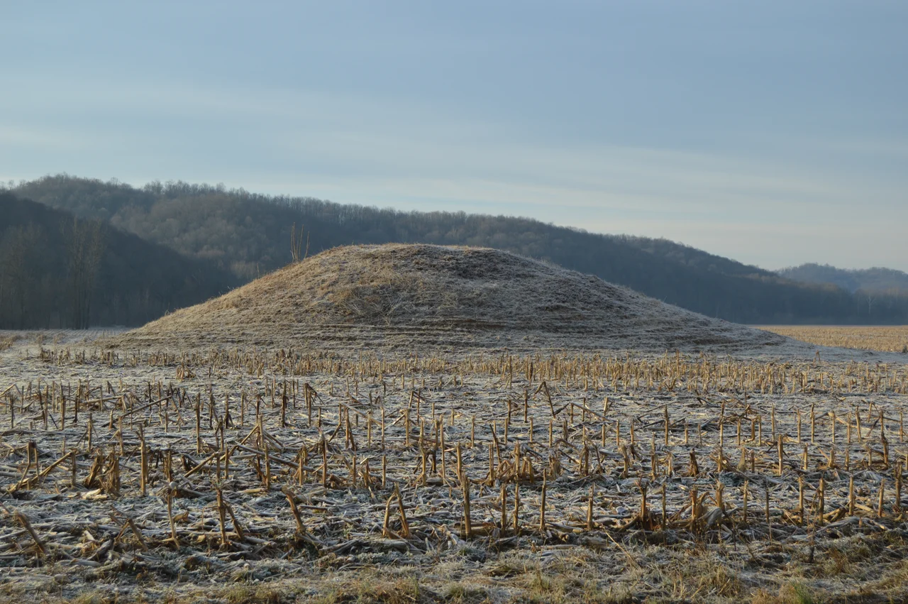 Northern side of the Ratcliffe Mound, located on the southern side of State Route 327 northeast of Londonderry in Eagle Township, Vinton County, Ohio, United States. As a significant architectural site, it is listed on the National Register of Historic Places.