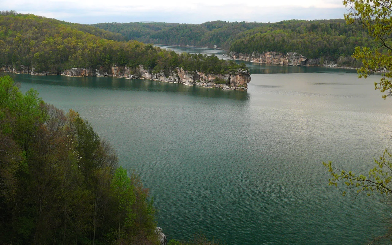 Summersville Lake is a man-made 2,700-acre reservoir in Nicholas County, West Virginia, USA. The lake was created by the completion of the Summersville Dam in 1966. Photo taken with a Panasonic Lumix DMC-FZ50.