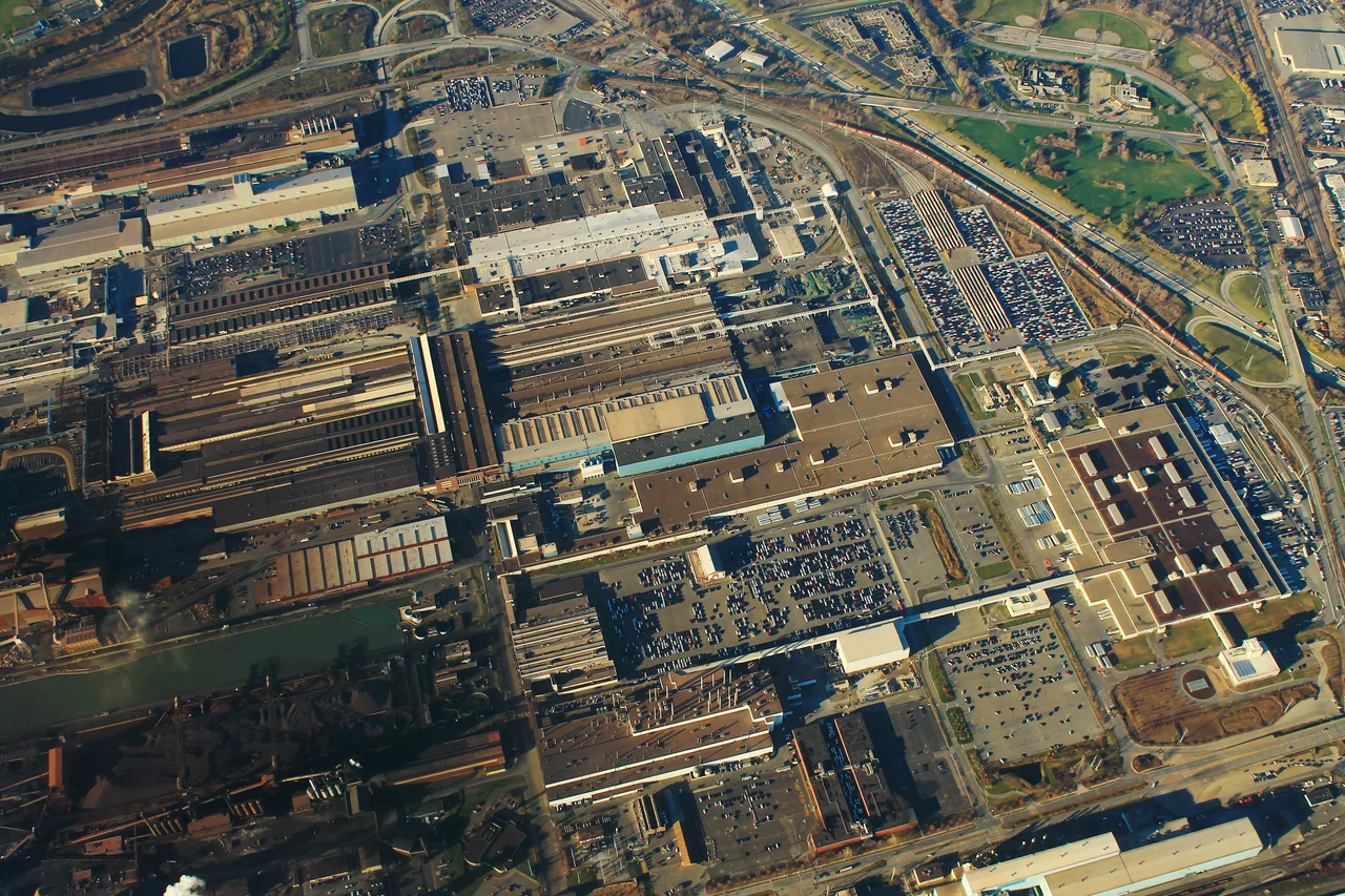 Ford Dearborn Factory Aerial (45574999515).jpg