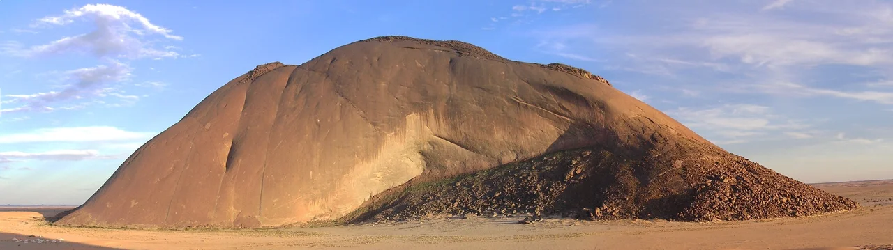 Ben Amera monolith in Mauritania in February 2006. This image is stitched of 3 single shots using Hugin.