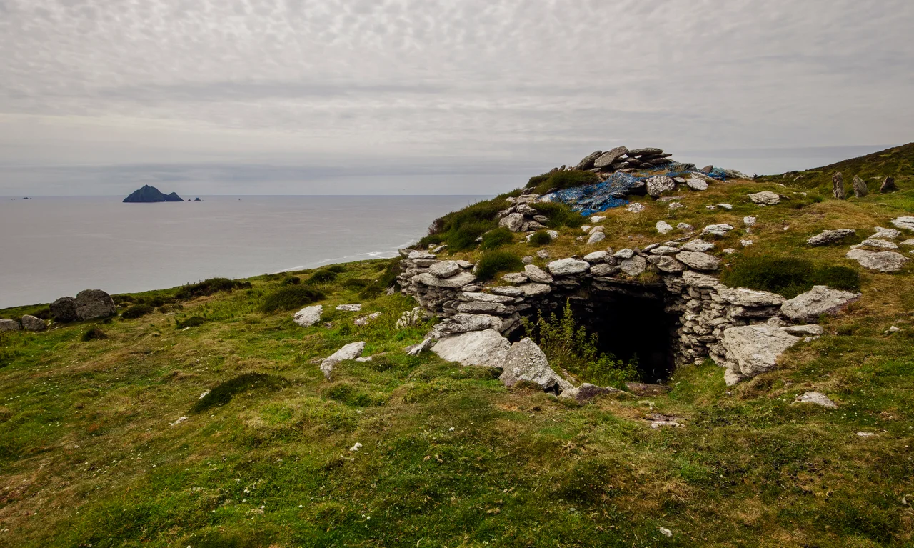 Inishtooskert Early Medieval Ecclesiastical Site - Large Clochaun on Inishtooskert. This Island is difficult and dangerous to land on due to its cliffs, I suppose that is why few photos exist from the area.