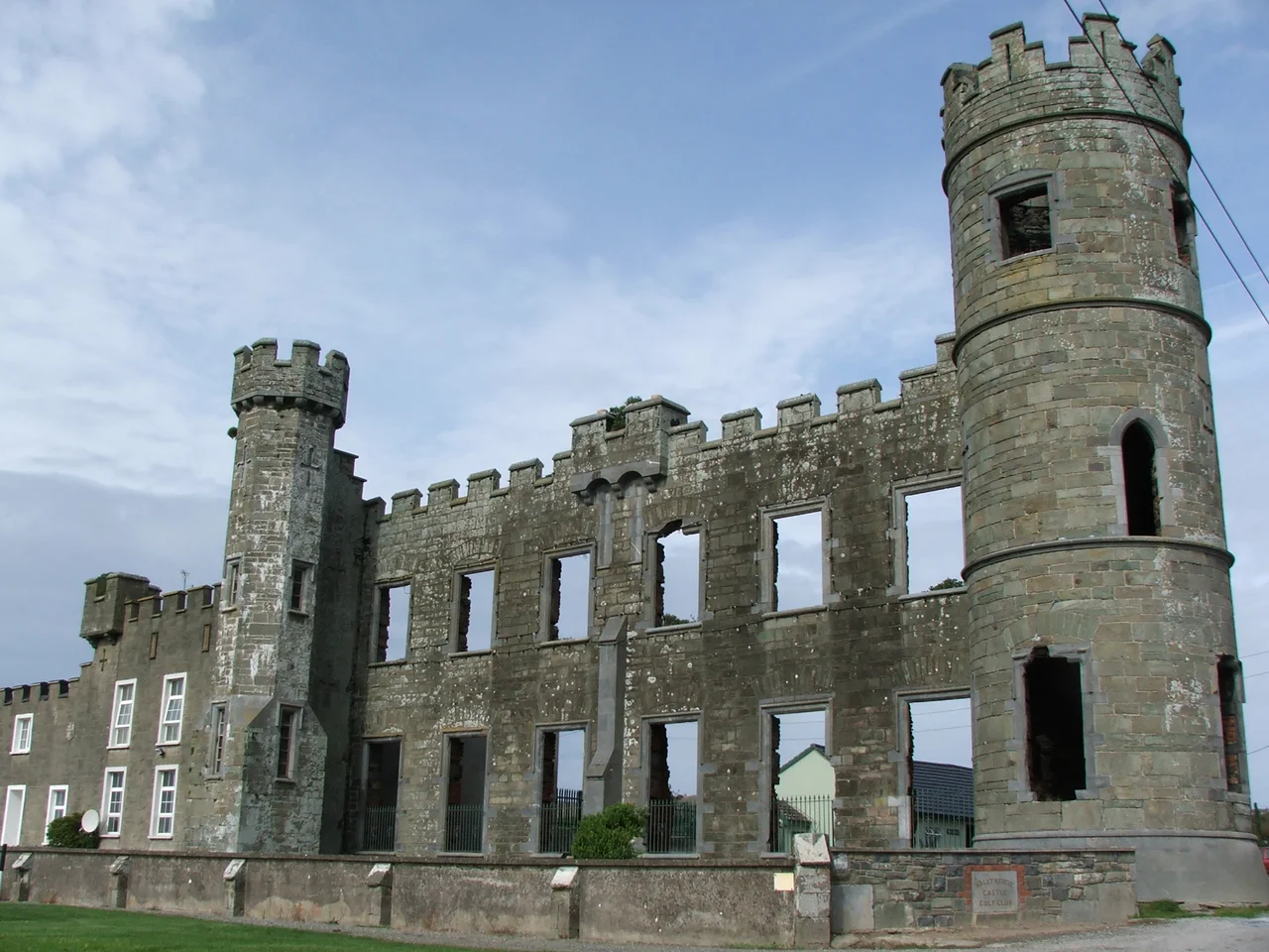 Ballyheigue Castle, Ballyheigue, County Kerry, Ireland

Created by Kglavin Oct 2005