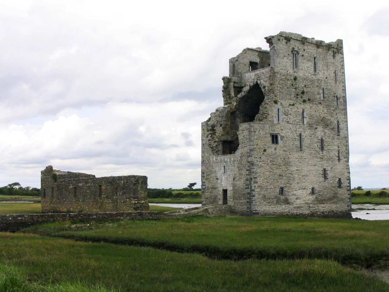 Carrigafoyle Castle on the southern shores of the River Shannon, County Kerry, Ireland.