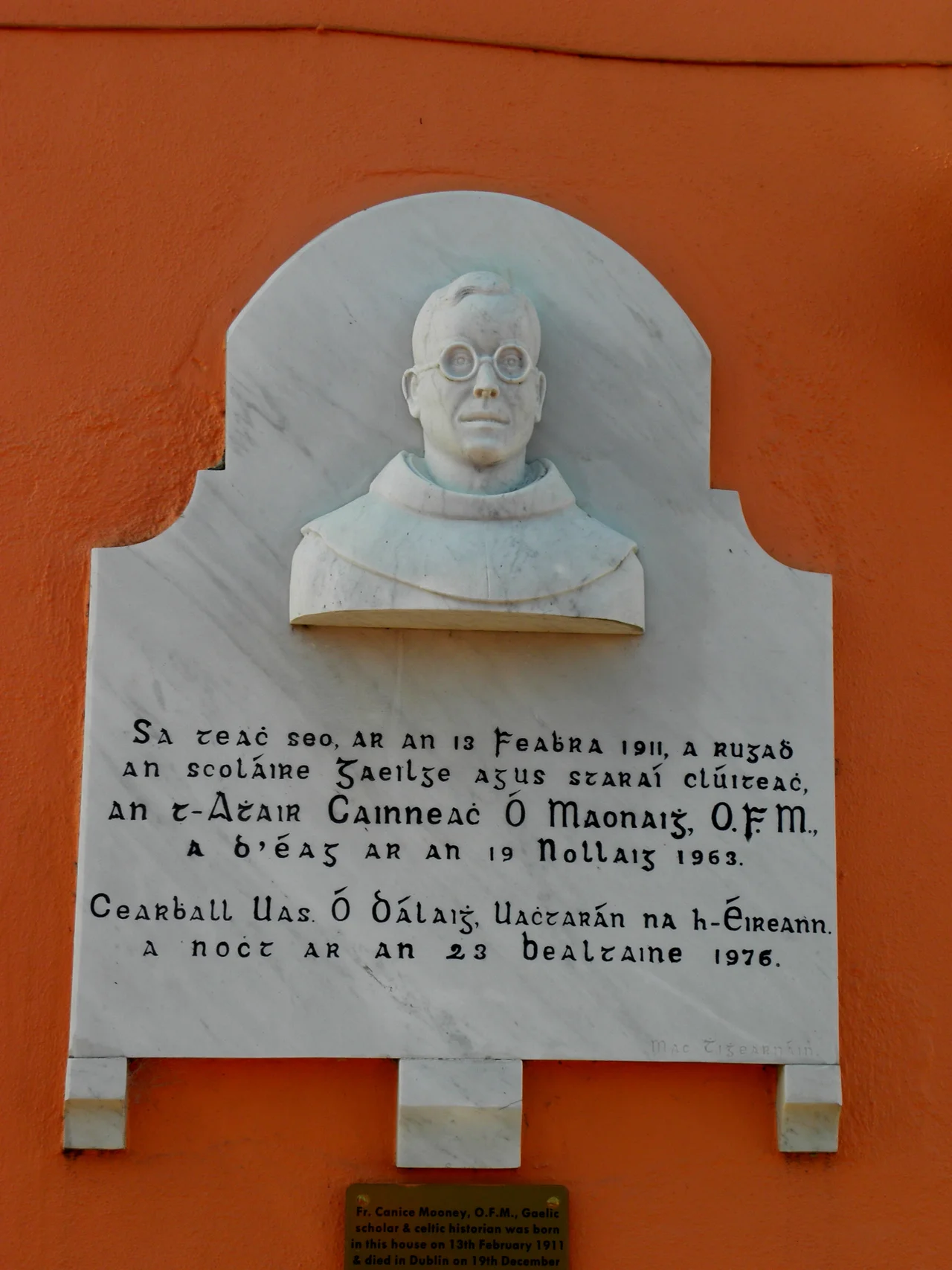 Canice Mooney bust, Drumshanbo