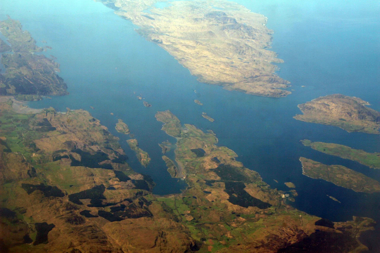 Jura and Scarba.jpg