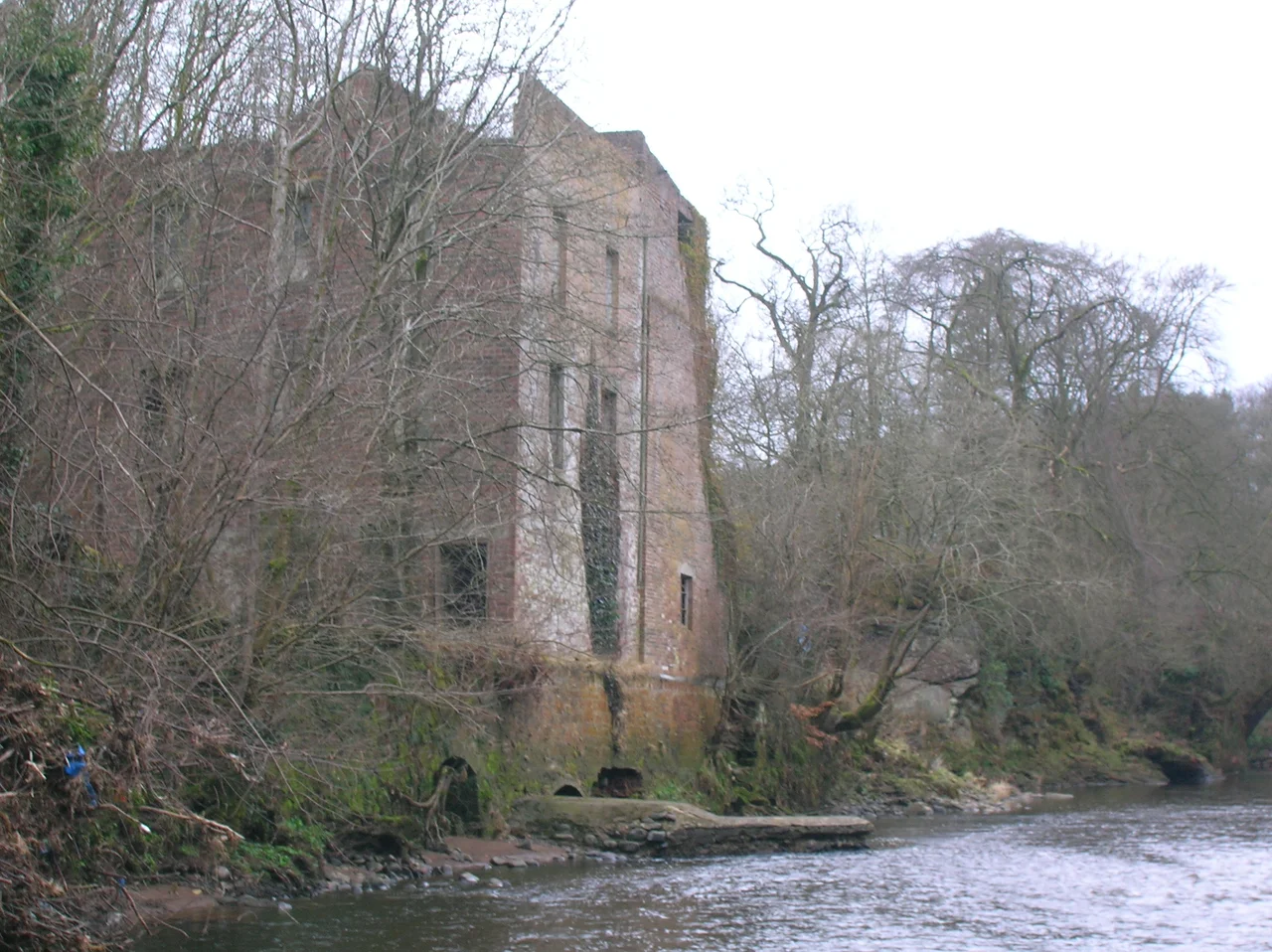 The old mill Barskimming Mill, near the confluence with the Lugar, East Ayrshire, Scotland. Mauchline.