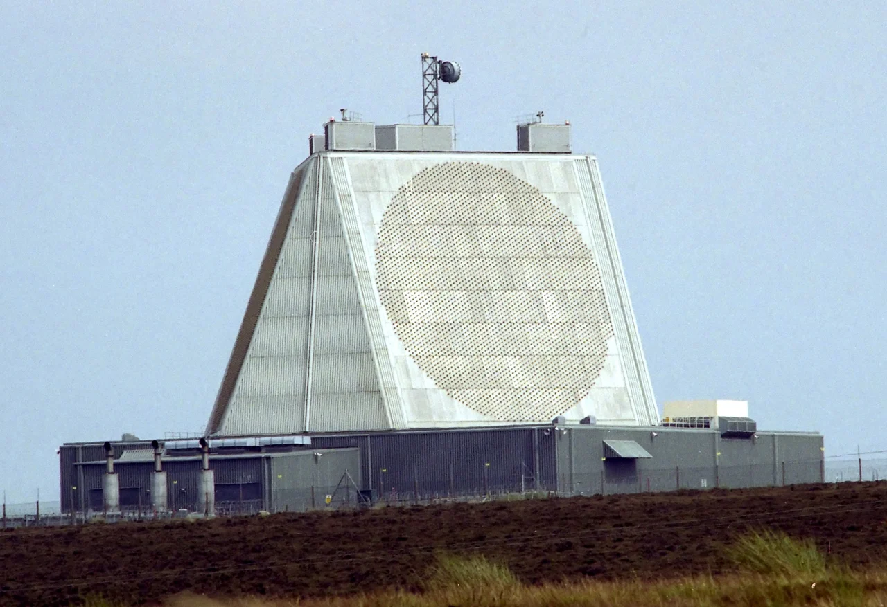 BMEWS solid-state phased-array radar at RAF Fylingdales. Photo by User:spliced