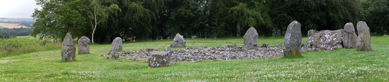Loanhead of Daviot Stone Circle