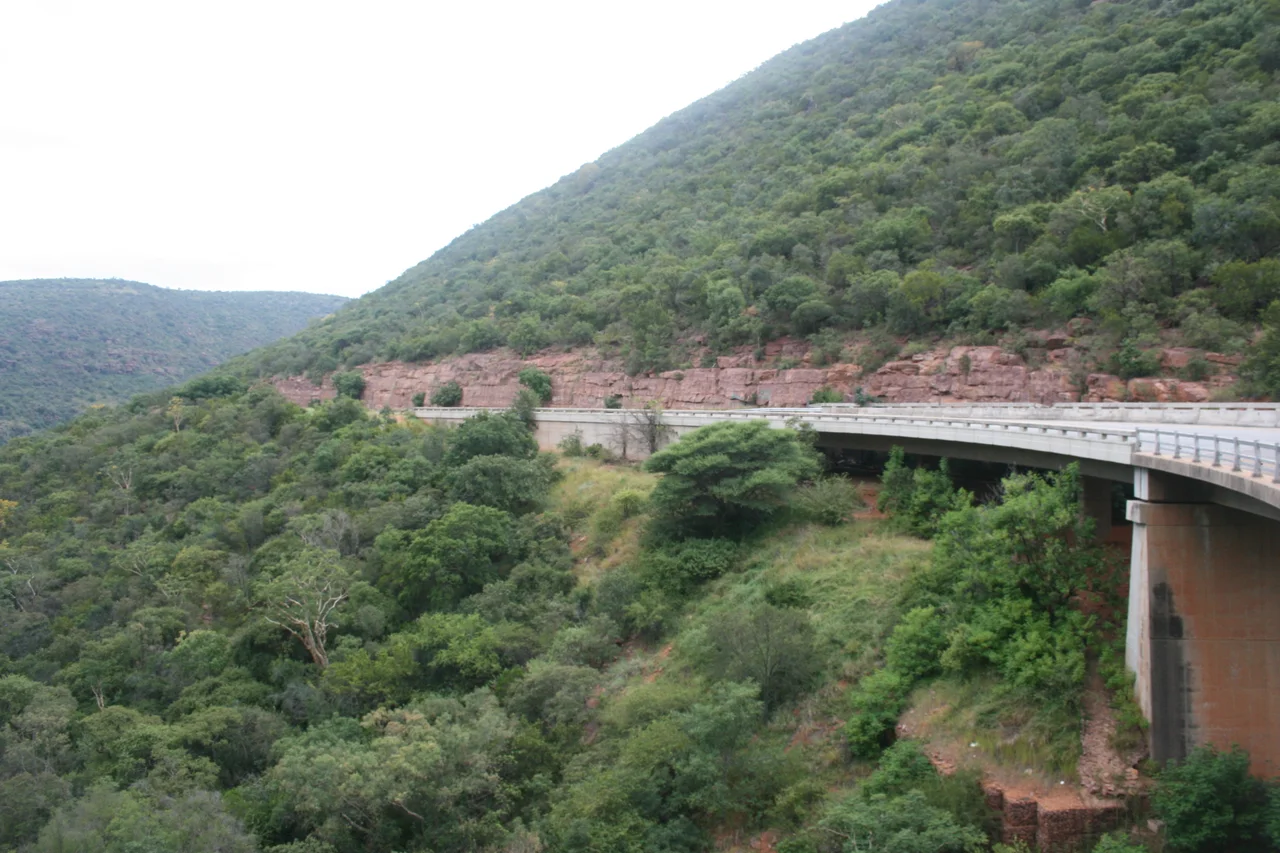 View of the bridge in Kloof Pass, Mogalakwena Local Municipality, Limpopo