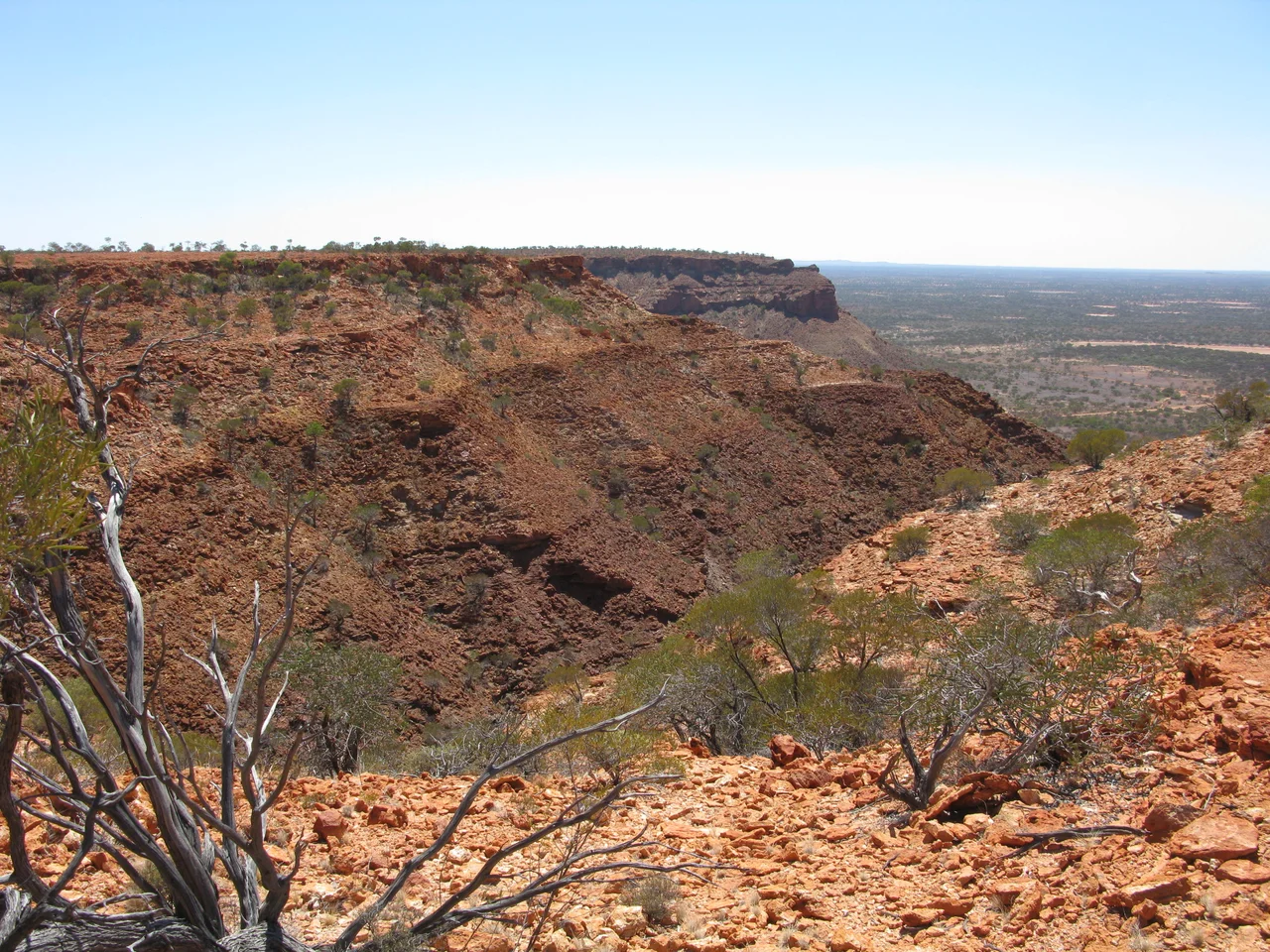 Author: Laurent MARSOL
Source: Made with my Canon camera on 07/10/2012
Kennedy Range from Escarpment Trail in 2012.