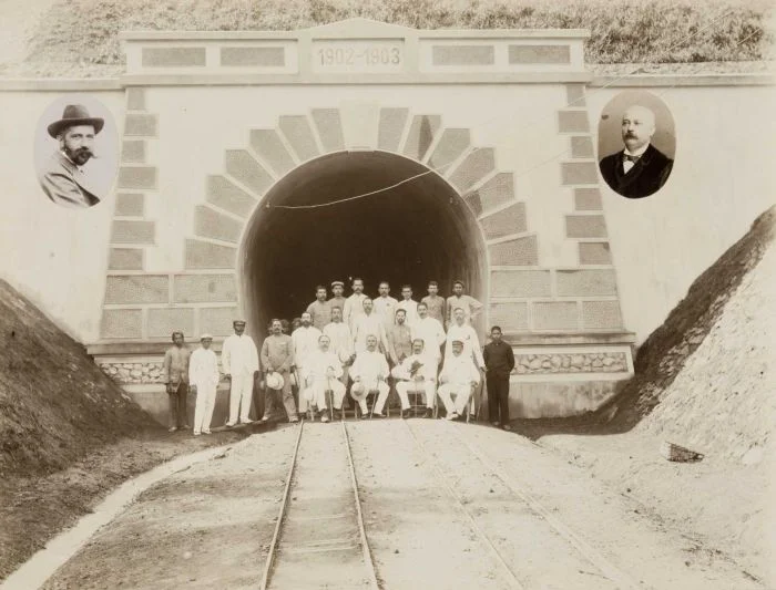 Group portrait of the builders of the railway subway at Sasaksaät