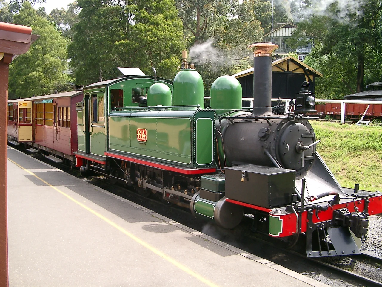 Foto: Lok 6A der Puffing Billy Railway in der Station von Belgrave

Eigenes Foto vom 10.11.2002