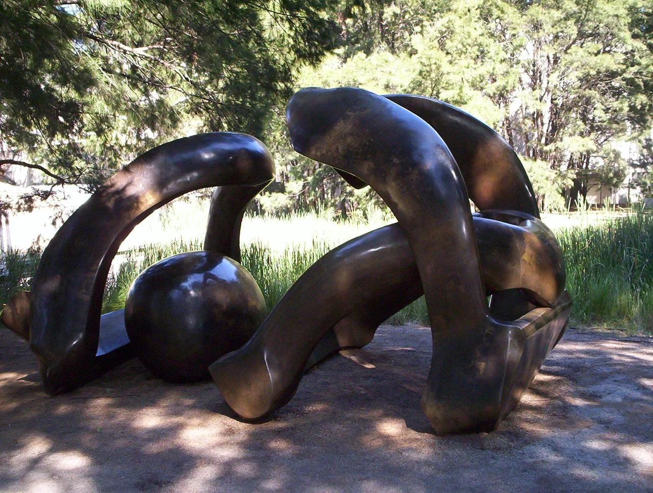 Henry Moore Hill Arches (1972-73), bronze, at the National Gallery of Australia sculpture garden. I took the photo. Cfitzart 01:08, 25 August 2005 (UTC)