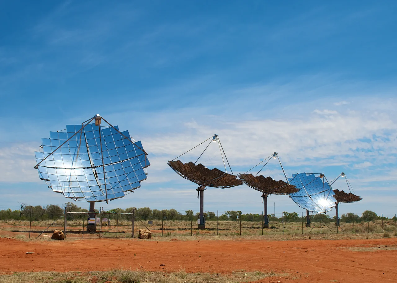 Windorah's Solar Farm dishes taken from the roadside (Diamantina Developmental Road) on a hot summer day