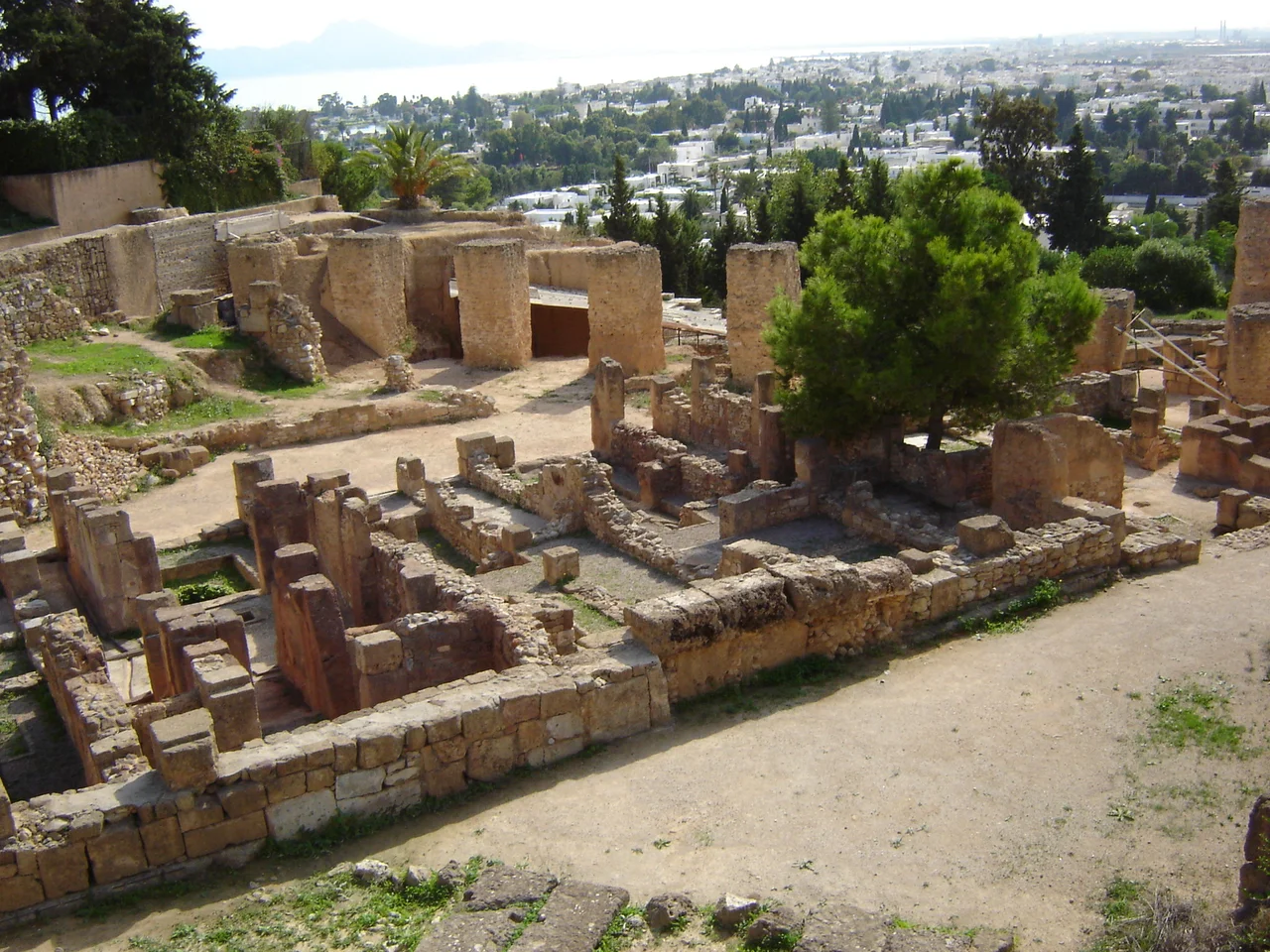 Ruins of the Punic Quarter on the Byrsa hill, Carthage
Source: Self-made, October 2004
Author: BishkekRocks