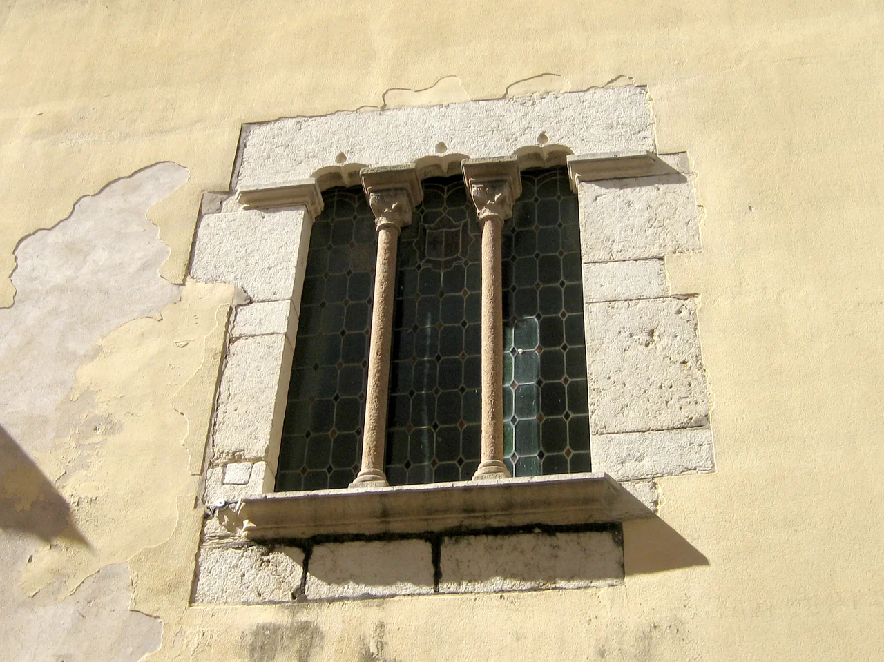 Gothic window of the former town hall, Benicarló (Spain)