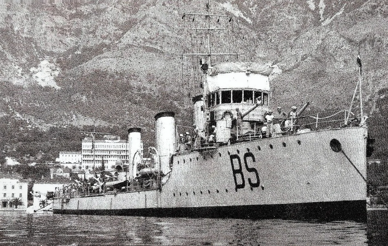 The destroyer Angelo Bassanini at anchor in the water of Kotor in summer 1941