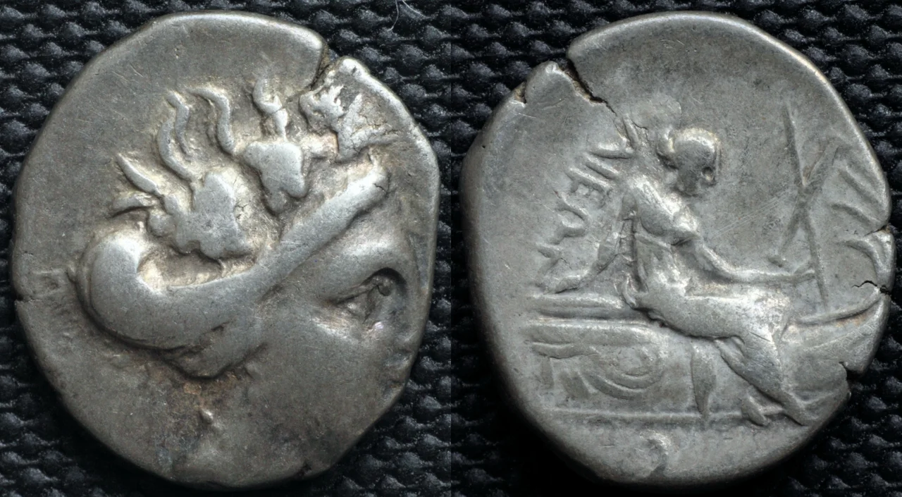 struck in Histiaea before 146 BC
obverse: head of Maenad with wine-wreath
reverse: nymph Histiaia seated right on stern of galley
IΣTI / AIEΩN
reference: SNG Cop. 517,2
weight: 1,74g
diameter: 13mm