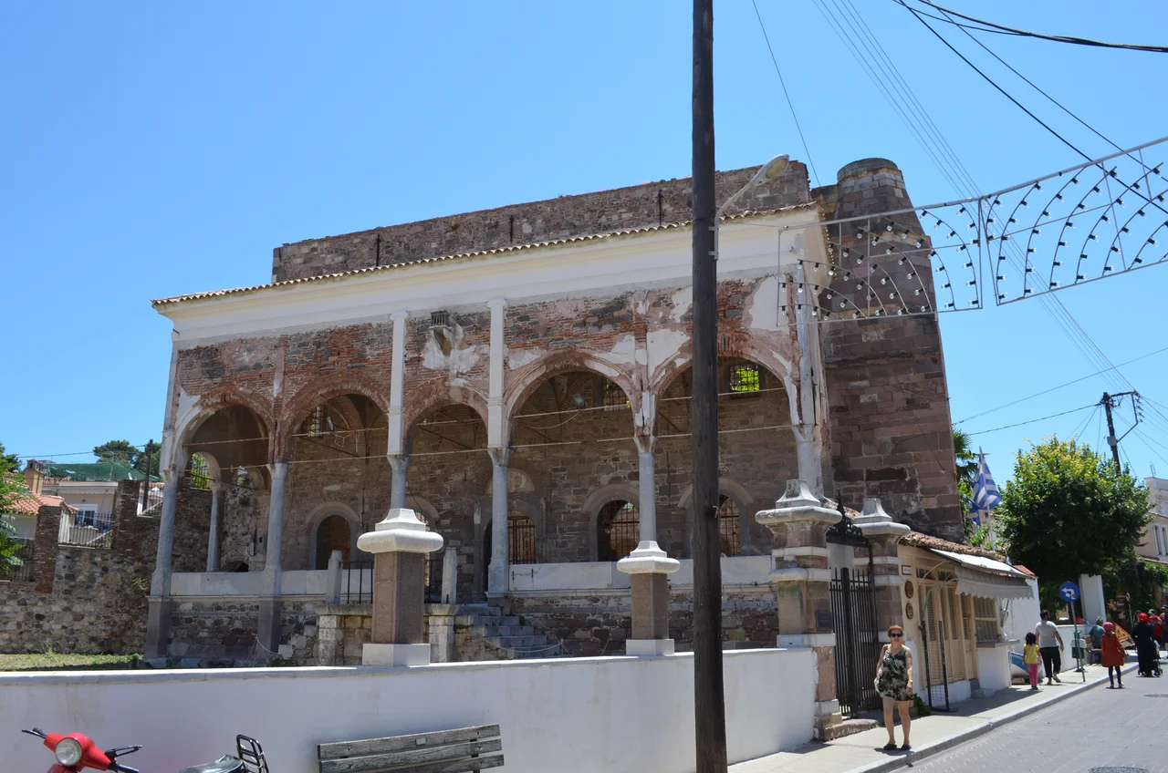 Die Yeni Cami auf Lesbos