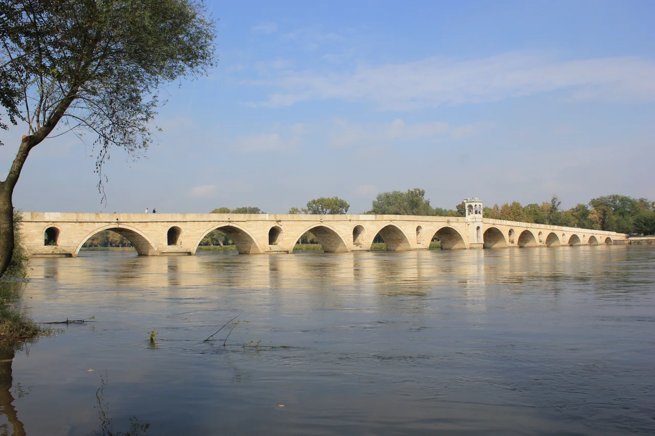 "New bridge" over Maritsa River in Edirne.