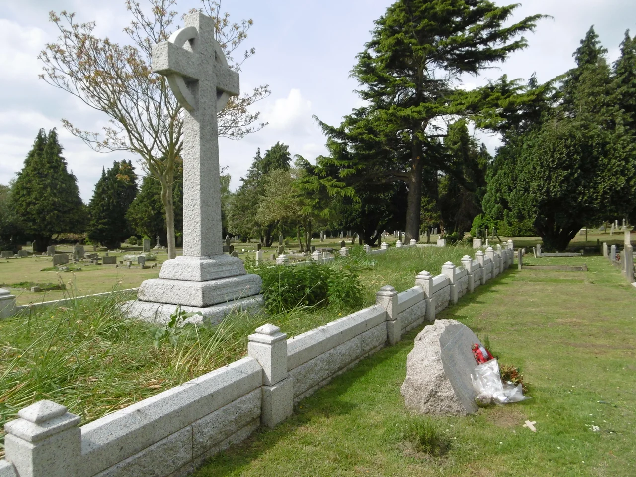 Mass grave in Faversham Cemetery