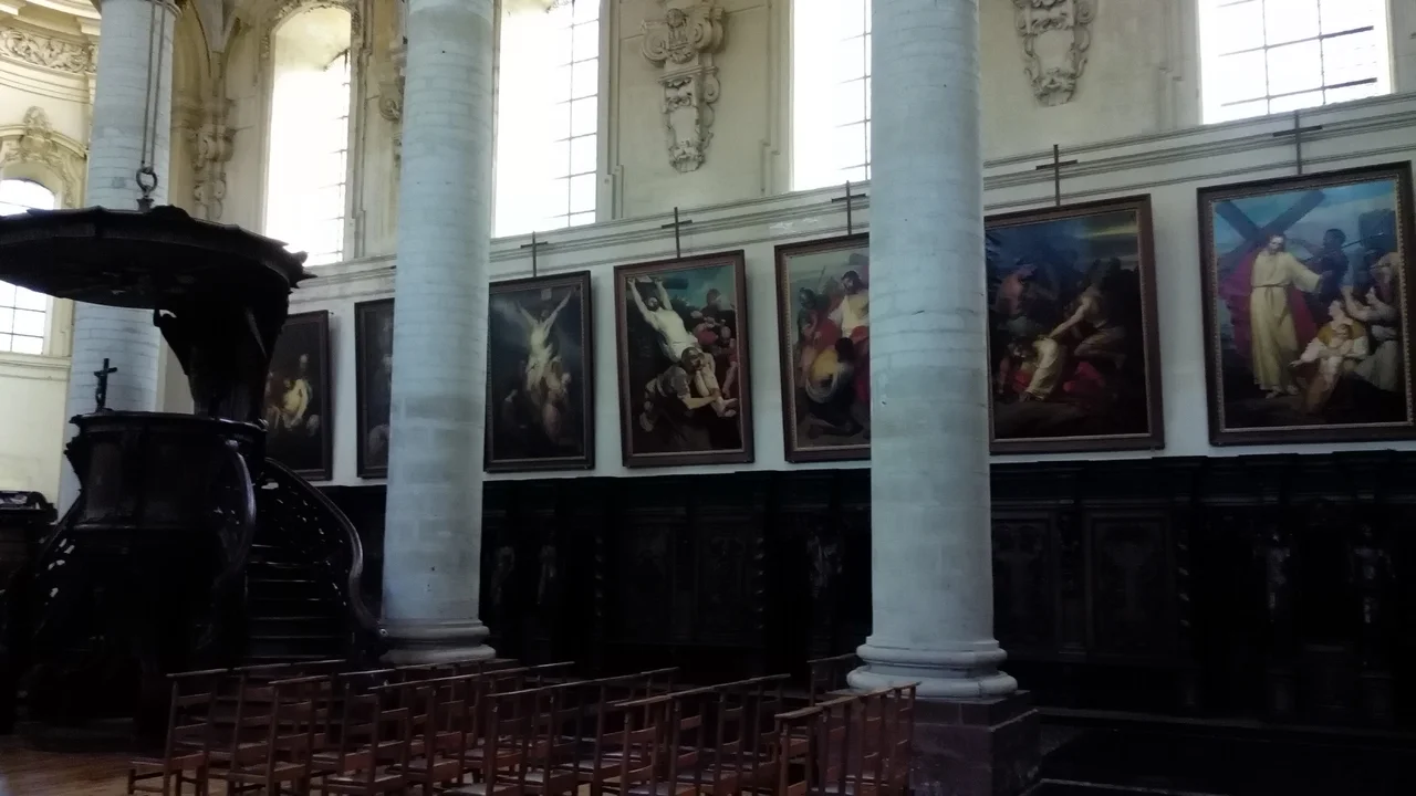 Sint-Michielskerk Leuven Preekstoel en kruisweg