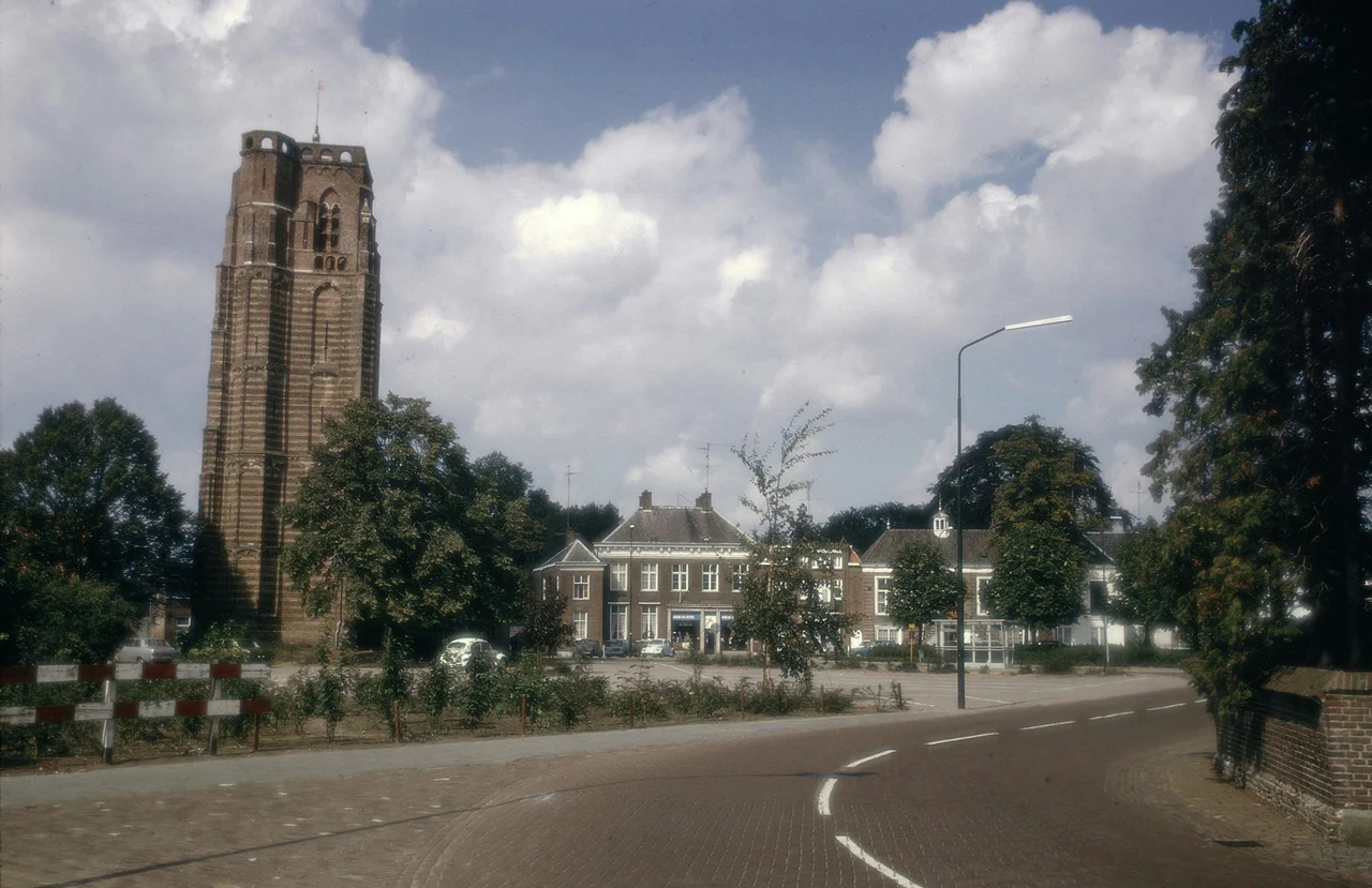 Sint Michielsgestel, river: de Dommel
