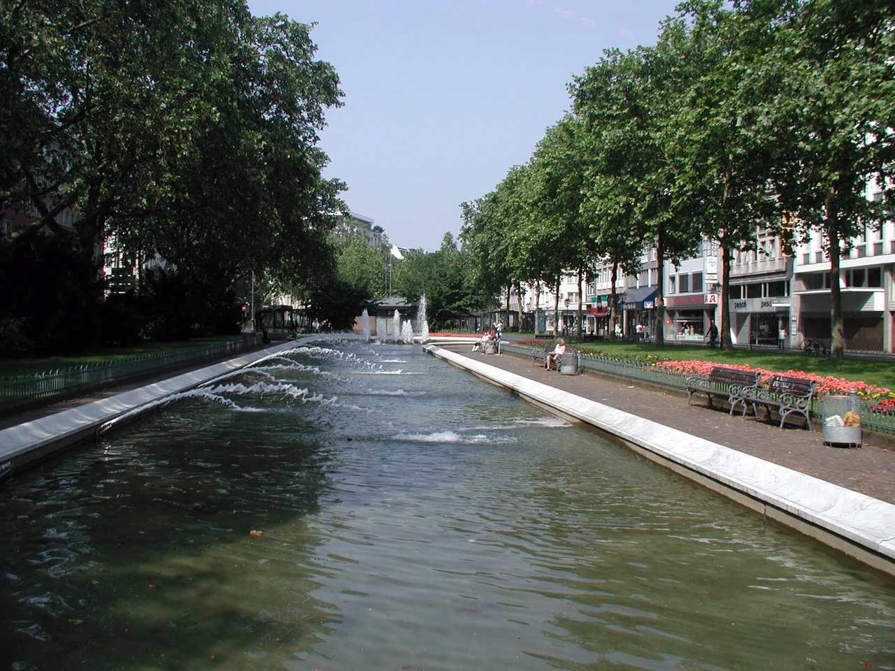 Cologne - fountain Kaiser-Wilhelm-Ring