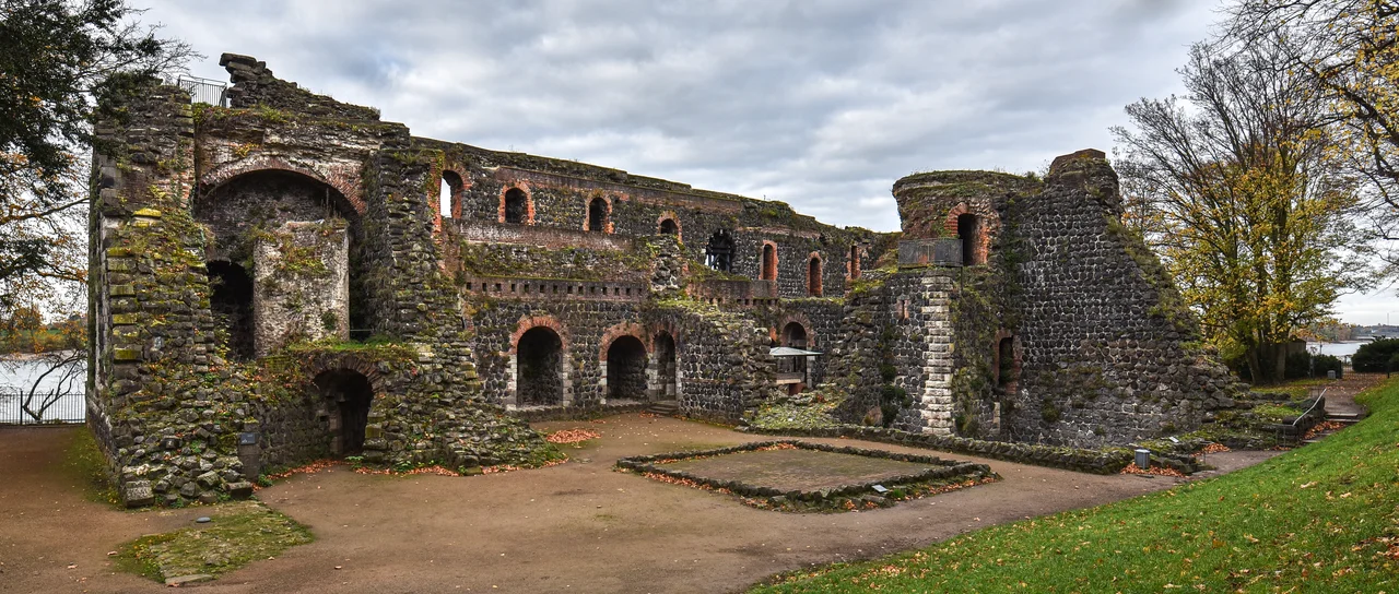 Ruin Kaiserpfalz (castle of the emperor) in Düsseldorf-Kaiserswerth