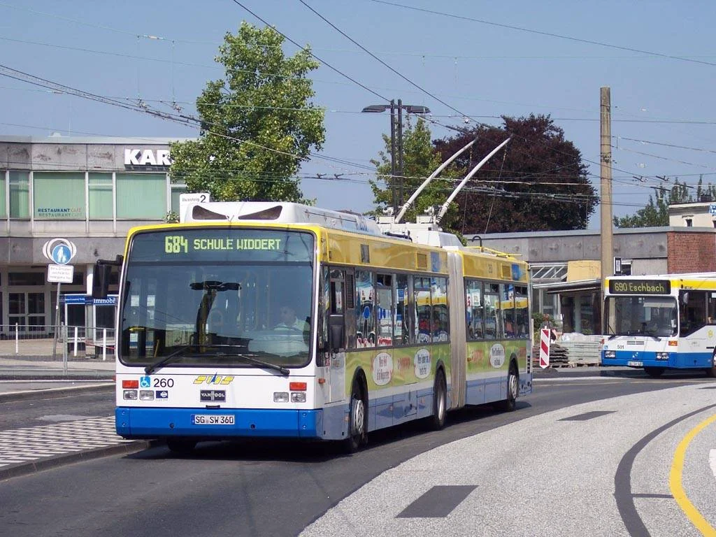 As part of the fleet replacement programme, Solingen's transport system took delivery of a batch of Van Hool AG300T articulated trolleybuses in 2002. This is number 260 at Graf-Wilhelm-Platz.