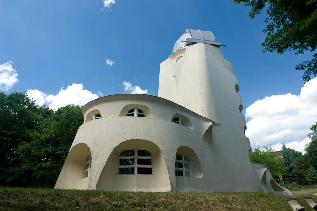 this is the rear view of the Einsteinturm (Einstein tower) on the Telegraphenberg in Potsdam. it houses an observatory and was built to validate Albert Einstein's relativity theory

read more about it here (English Wikipedia) or here (German Wikipedia)