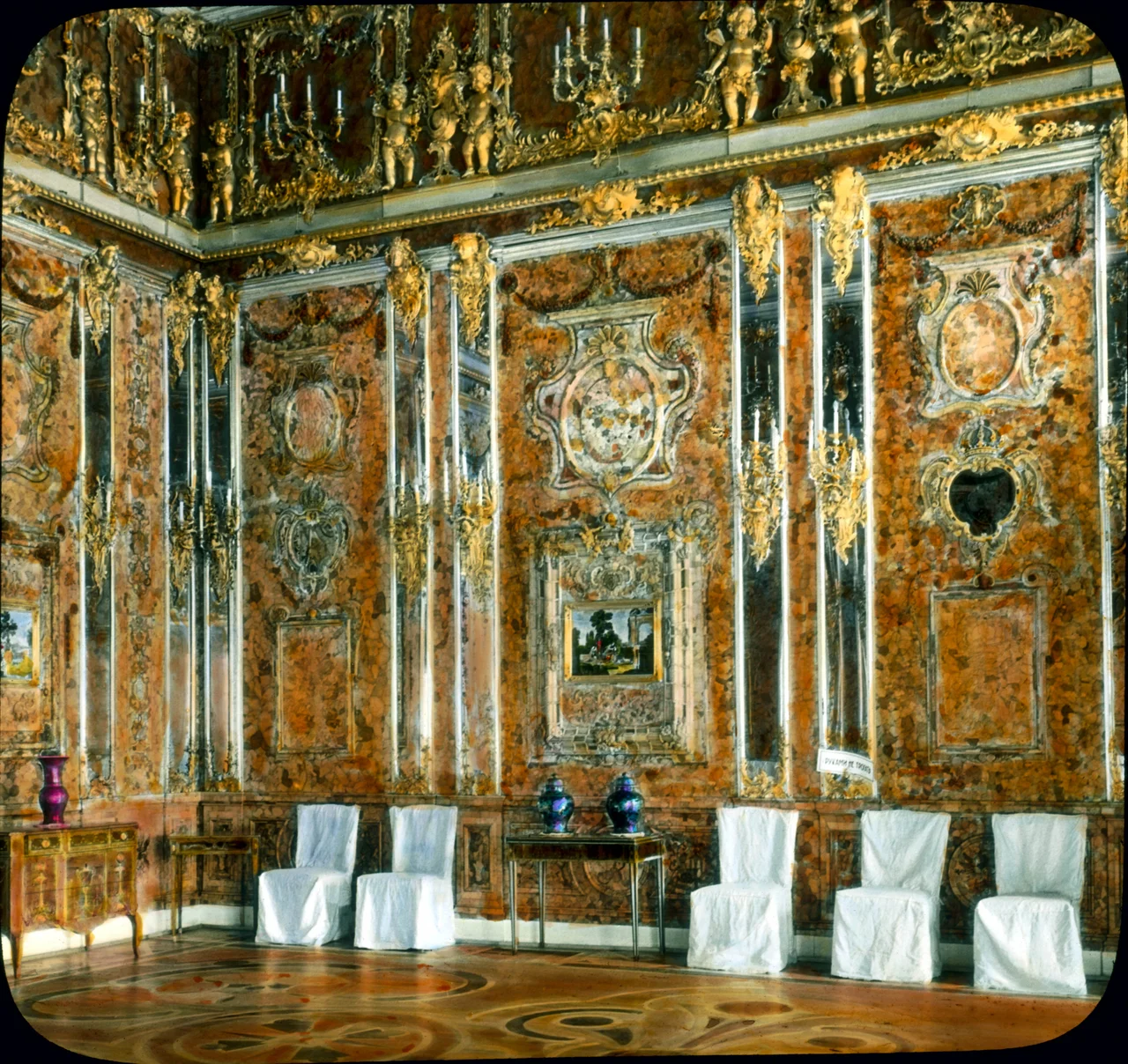Pushkin (Tsarskoe Selo). Catherine Palace (destroyed in World War II): interior, Amber Room.