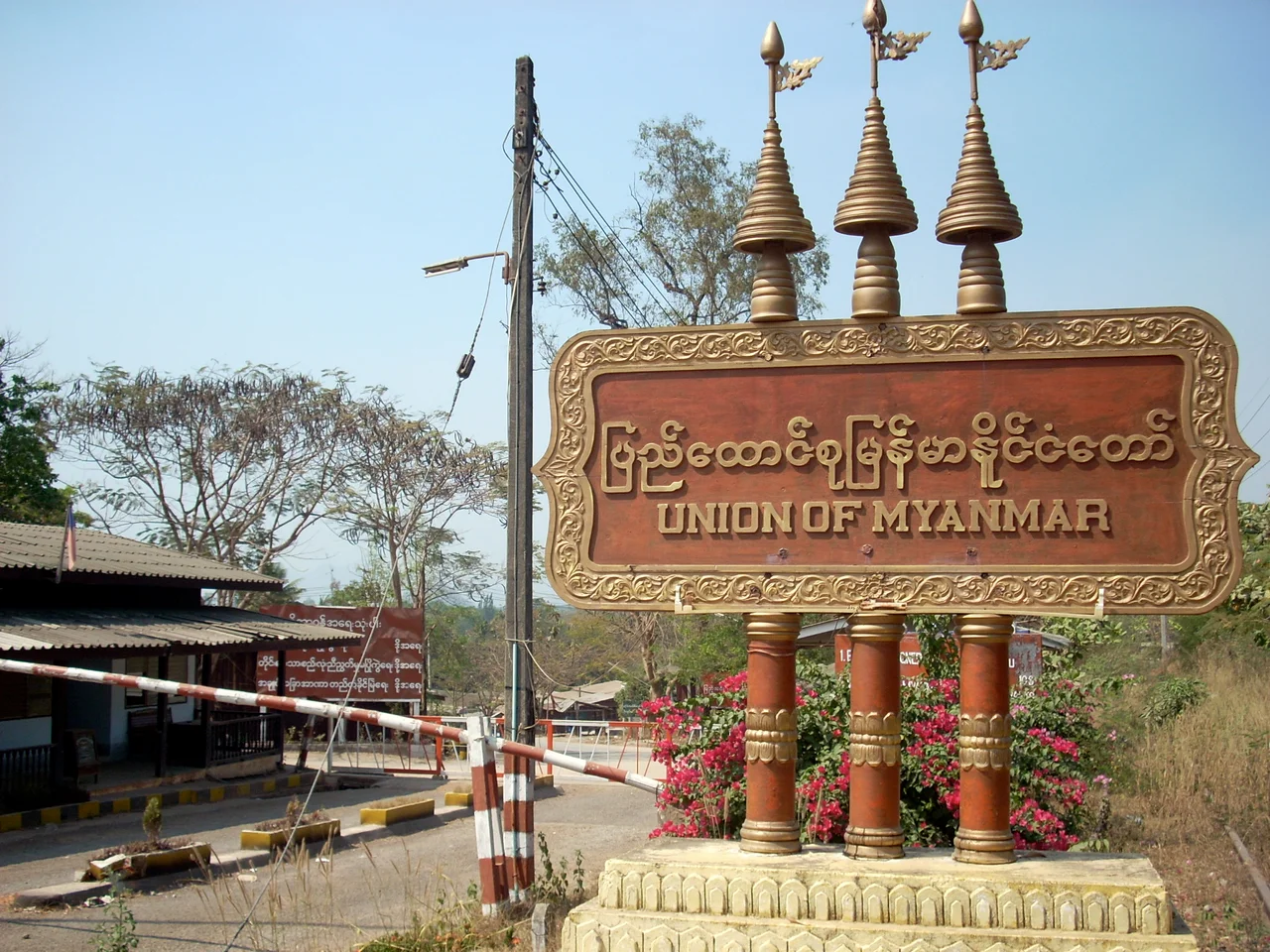 This is Three Pagodas Pass, the border checkpoint between Thailand and Myanmar (Burma). It has been closed for 9 months.